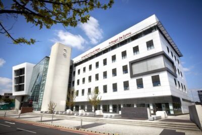 Trường đại học South Wales – Anh Quốc