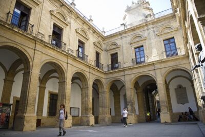 Bút kí nhớ những ngày không quên ở Seville