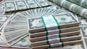 Được phép mang bao nhiêu tiền khi đi du học Mỹ?