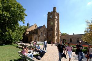 Chương trình dự bị đại học Úc và những câu hỏi liên quan