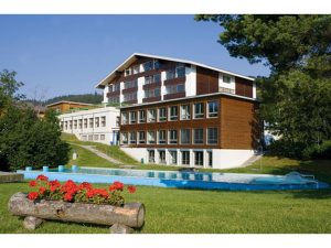 Trường quản trị khách sạn quốc tế Les Roches và lộ trình học tập phù hợp với du học sinh