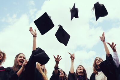 3 học bổng du học Anh ngành dược phẩm hấp dẫn nhất