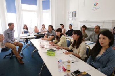 Du học Anh: Trường Đào Tạo Anh Ngữ Lâu Đời Tại London – Rose Of York Language School