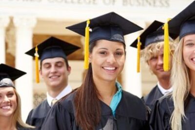 Bậc cử nhân tại Úc có các ngành học nào và mức học phí là bao nhiêu?