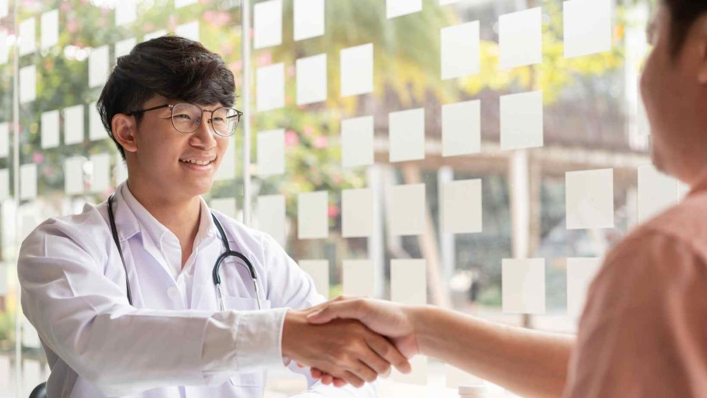 Ngành lương khủng y dược trong thời kỳ mọi người chú trọng nâng cao sức khỏe