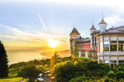 CƠ HỘI LÀM VIỆC TOÀN CẦU KHI DU HỌC THỤY SĨ NGÀNH QUẢN TRỊ KHÁCH SẠN TẠI SHMS VÀ BHMS