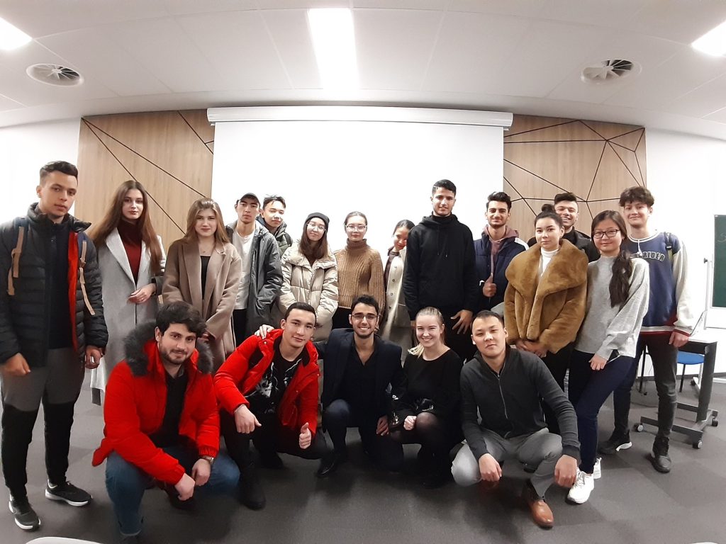 Các ngành đào tạo của University of Economics and Human Sciences in Warsaw là những ngành hot nhất