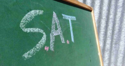 DU HỌC MỸ – CHỨNG CHỈ SAT LÀ KỲ THI MÀ BẠN CẦN BIẾT