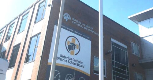 DU HỌC CANADA: WATERLOO CATHOLIC DISTRICT SCHOOL BOARD