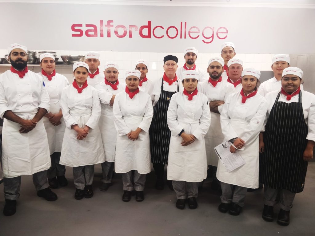 Salford College cũng là nơi bạn học các chương trình nghề uy tín và thiết thực