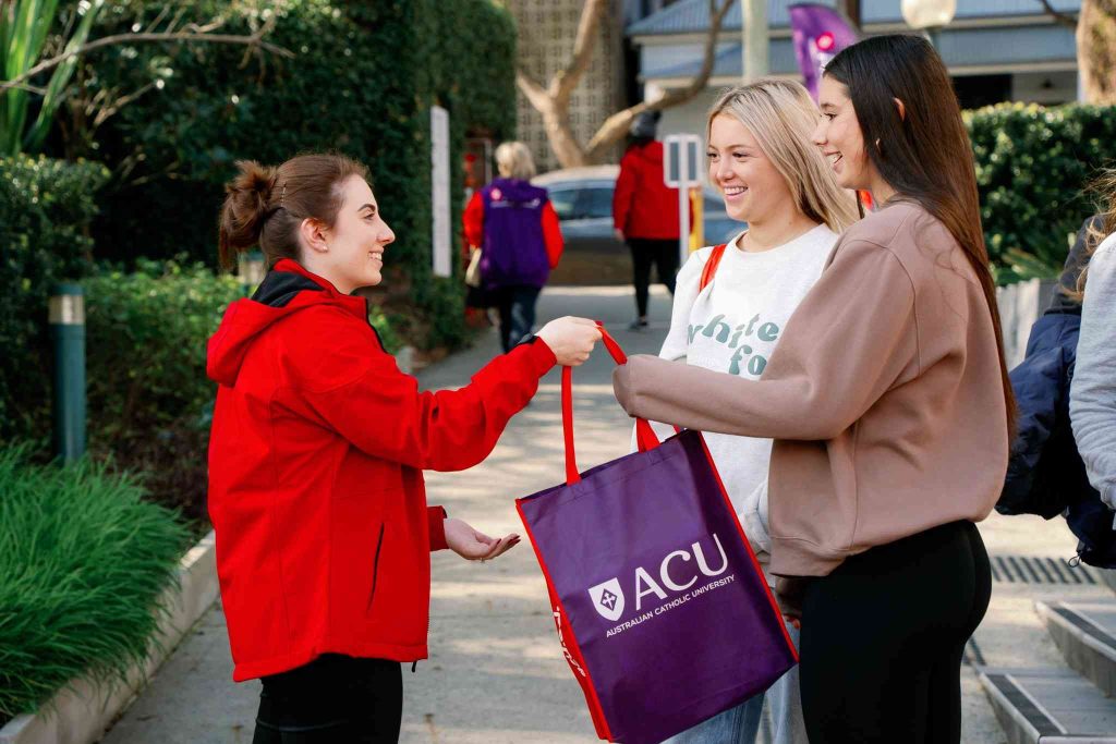 Australian Catholic University có nhiều học bổng giá trị khác nhau