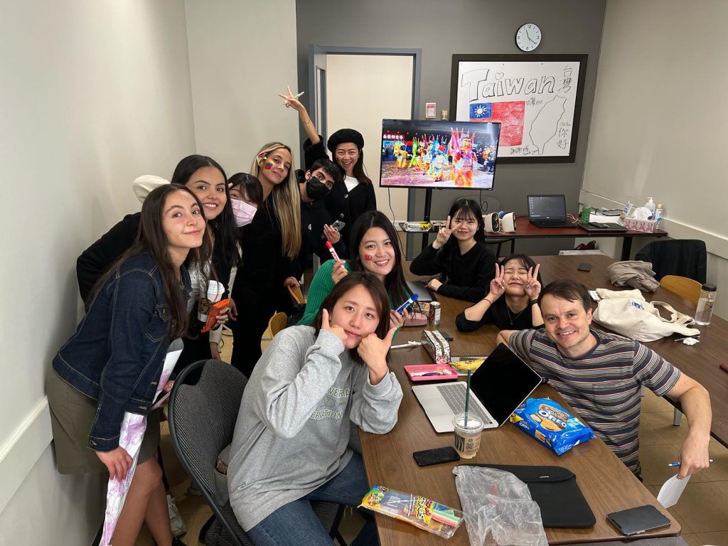 Có nhiều chương trình học tại Upper Madison College UMC