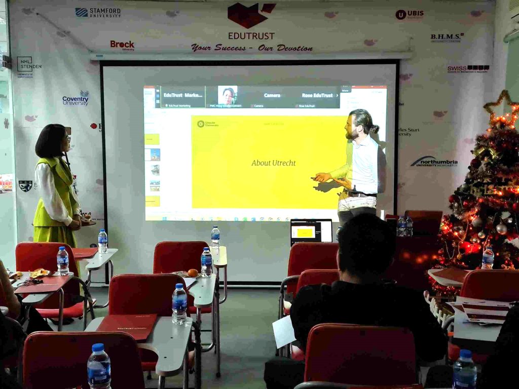 Du học Hà Lan gặp gỡ đại diện trường số 1 Hà Lan