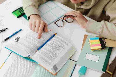 TƯ VẤN DU HỌC EDUTRUST: CHÚ Ý KHI LẦN ĐẦU SĂN HỌC BỔNG DU HỌC