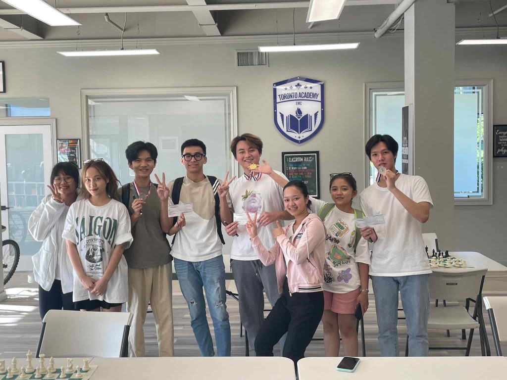 Toronto Academy of EMC là trường trung học tư thục