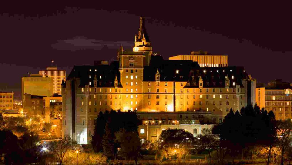 Du học Canada tỉnh bang Sasketchewan nhiều ưu đãi với DHS