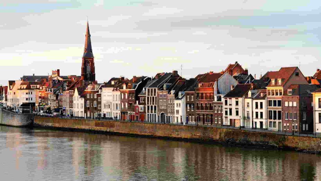 Du học Hà Lan ngành công nghệ thông tin có nhiều lợi ích