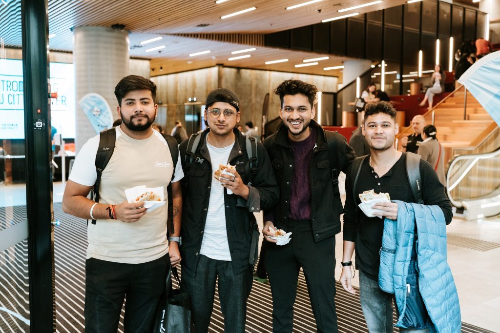 Victoria University mang đến lối sống phương Tây cho sinh viên