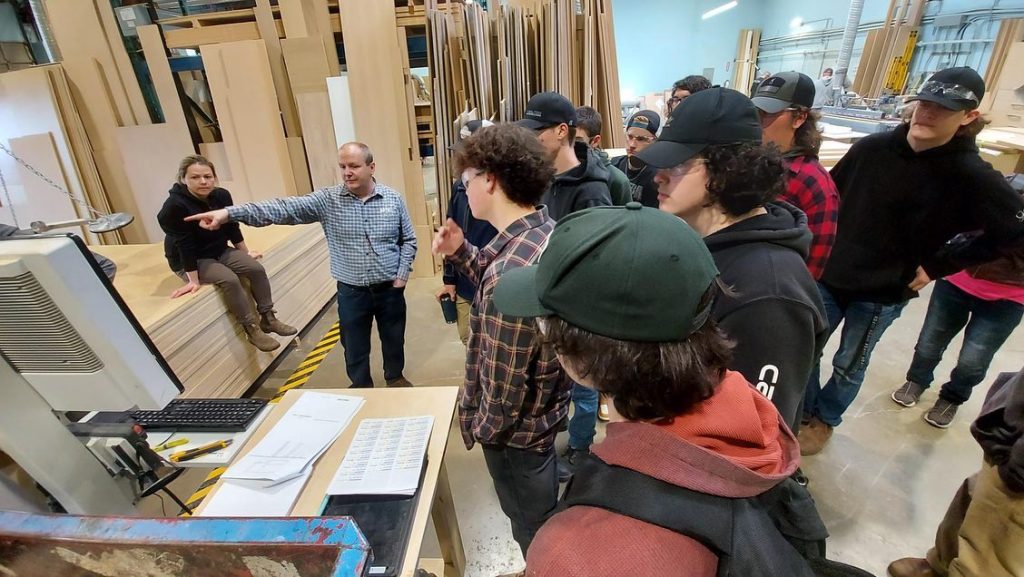 GW Graham Secondary có nhiều chương trình đa dạng