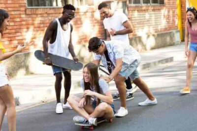 Du học EduTrust: Lý do một số trường đại học yêu cầu du học sinh cần có hoạt động ngoại khóa