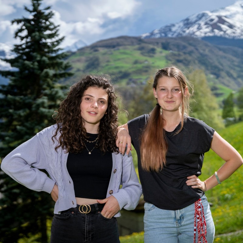 Swiss Boarding Schools Disentis and Zurich là môi trường học tập lý tưởng
