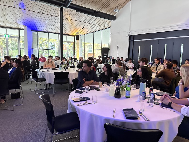 Federation University cung cấp chương trình cần thiết của ngành