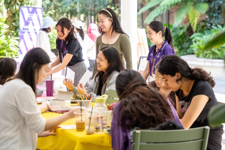 The University of Queensland cung cấp khóa học thiết yếu