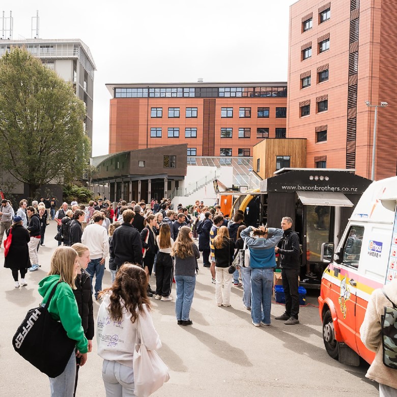 University of Canterbury thu hút nhiều học sinh khắp nơi trên thế giới