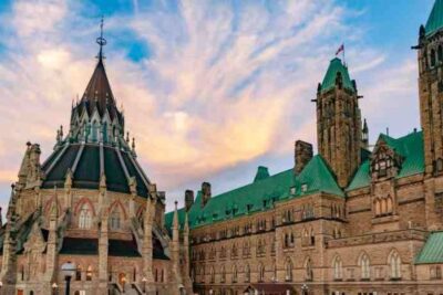 Du lịch Canada: Điều kiện xin visa du lịch Canada