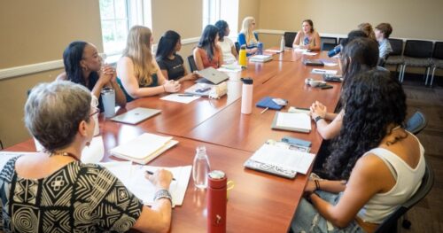 Du học Mỹ: Các trường học thành viên của Duke University