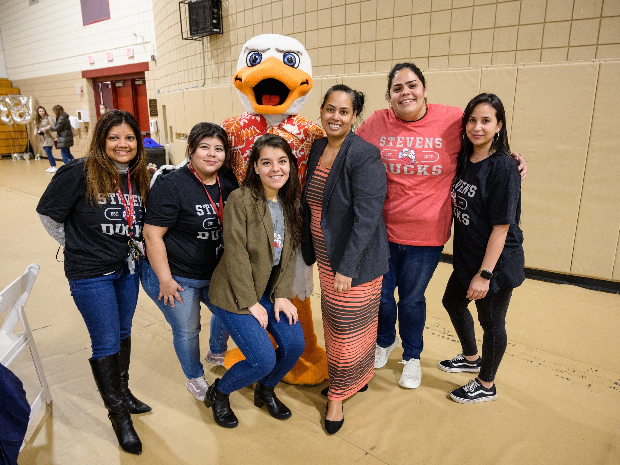 Stevens Institute of Technology có nhiều trường cao đẳng trực thuộc
