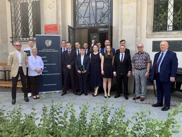 Warsaw University of Business chăm sóc sinh viên chu đáo