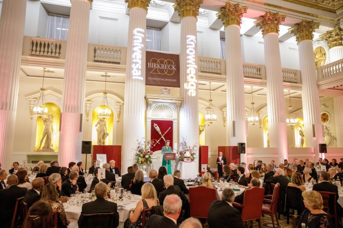 Birkbeck College mang đến cho sinh viên nhiều kinh nghiệm