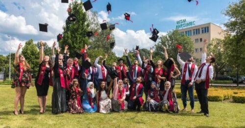Du học Ba Lan: Medical University of Warsaw một trong những trường y tốt nhất ở Ba Lan