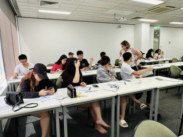 Ozford College có những chương trình học thiết thực