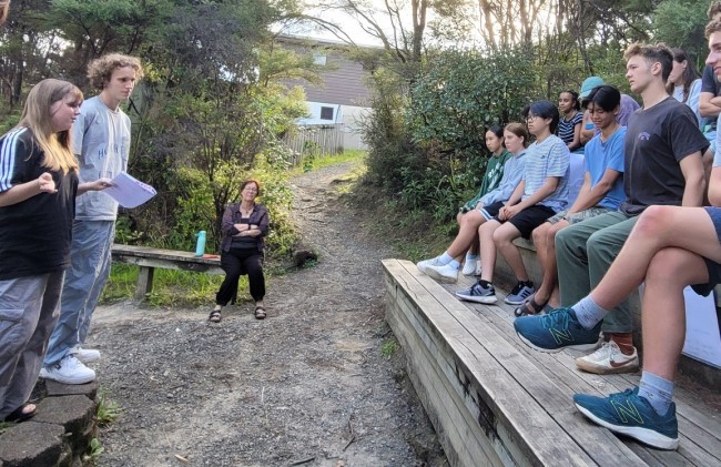 Western Springs College có chương trình học hấp dẫn