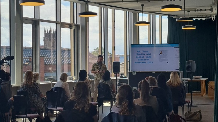 University Centre Leeds có nhiều ưu điểm để học tập