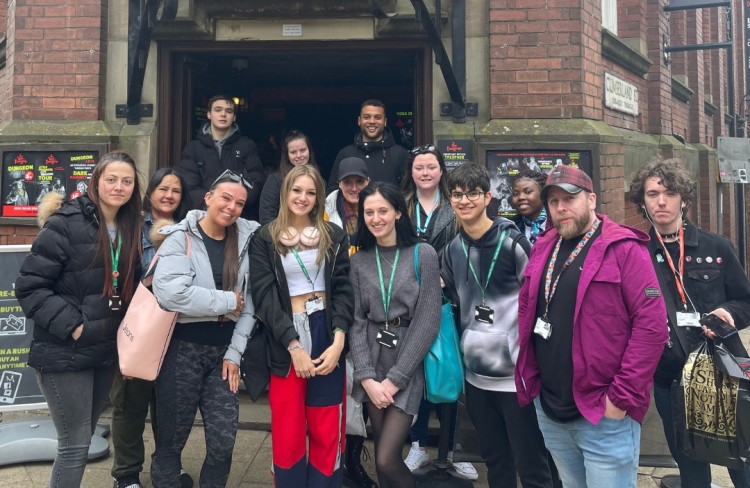 Hình ảnh cuộc sống sinh viên tại University Centre Leeds