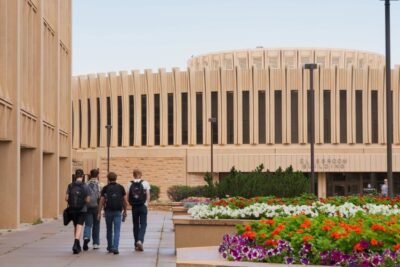 Du học Mỹ: University of Wyoming Nơi Khởi Đầu Chương Mới Đầy Hấp Dẫn Của Bạn