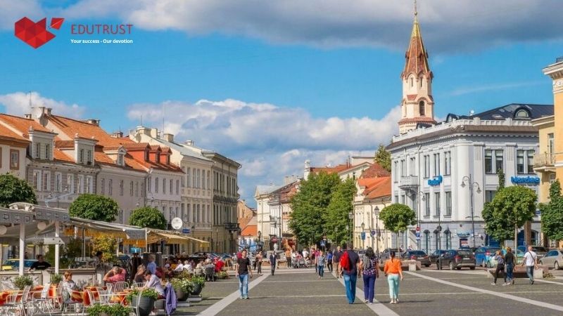 Chất lượng giáo dục đạt chuẩn quốc tế